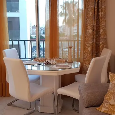 Escapada A La Costa Del Sol Фуэнхирола